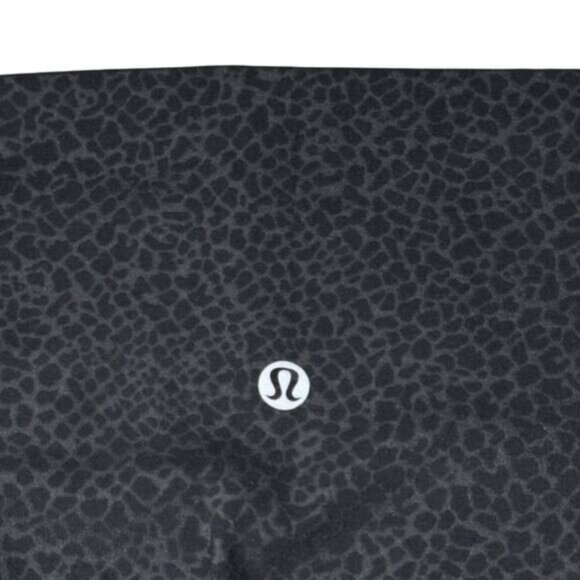 Lululemon Align Super High Rise Short 10" In Formulate Emboss Black Size 2 - Picture 7 of 8